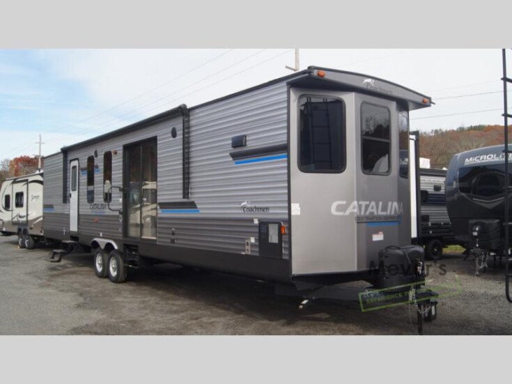 Thumbnail Photo undefined for New 2023 Coachmen Catalina